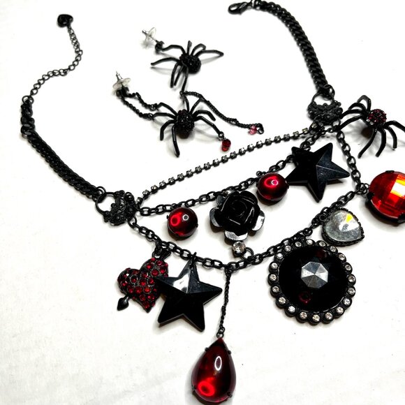 Vintage Betsey Johnson Spiderweb Necklace Set Charm Earrings Gothic Halloween - Picture 3 of 12